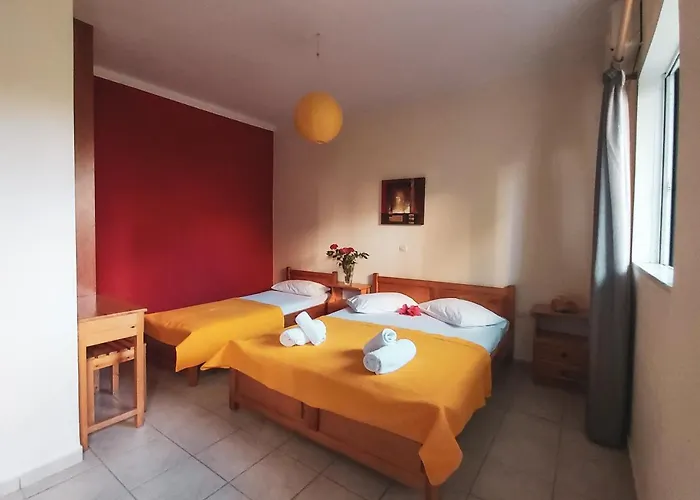 Eleni's * 니키아나