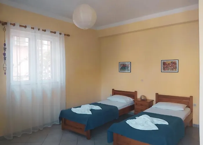 Eleni's * 니키아나